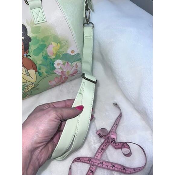 Loungefly Disney Princess‎ and the Frog Watercolor Tote Bag Multicolor - Picture 5 of 11